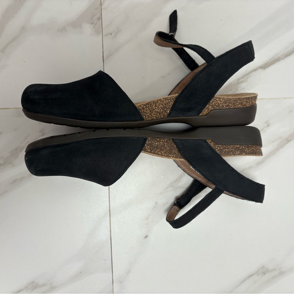 Dansko Rowan - Picture 2 of 8